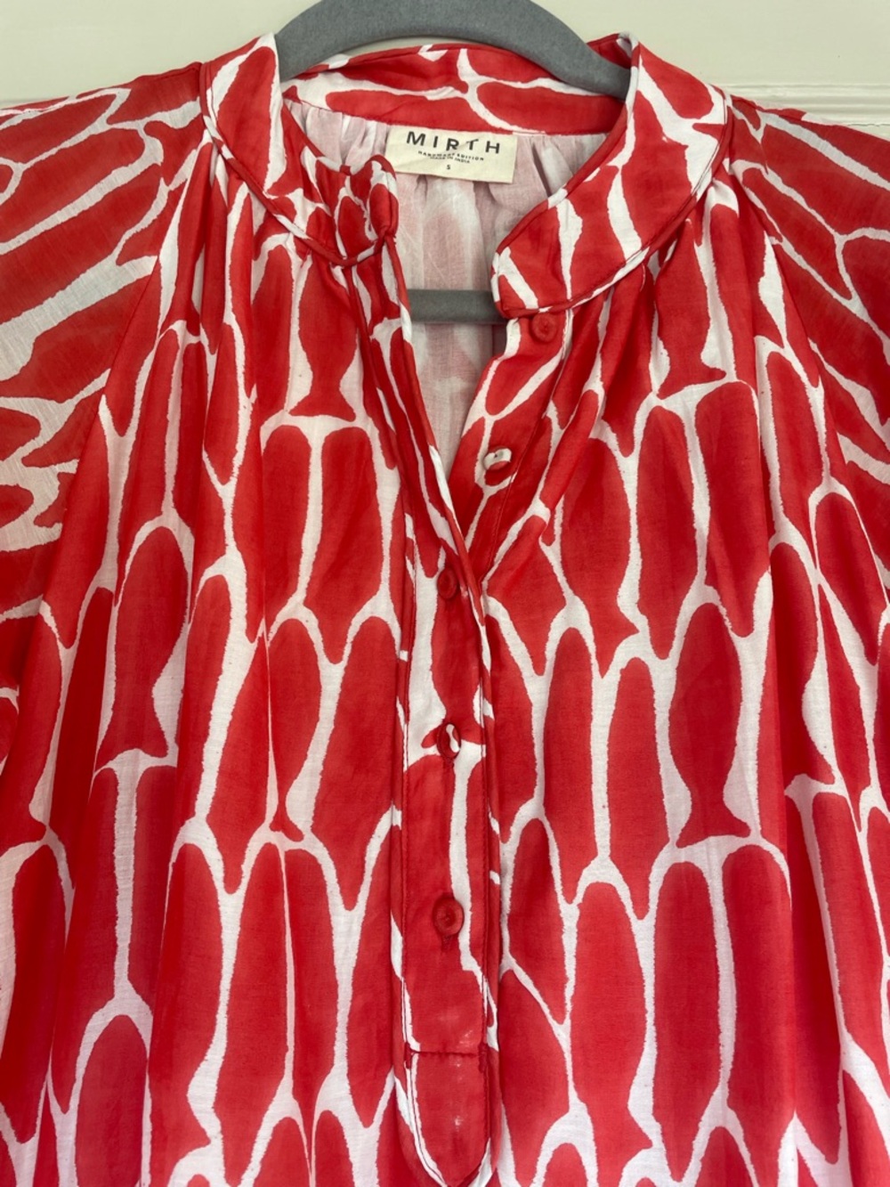NWOT MIRTH Faro caftan. Red Fish print. Size Small. - Picture 9 of 10